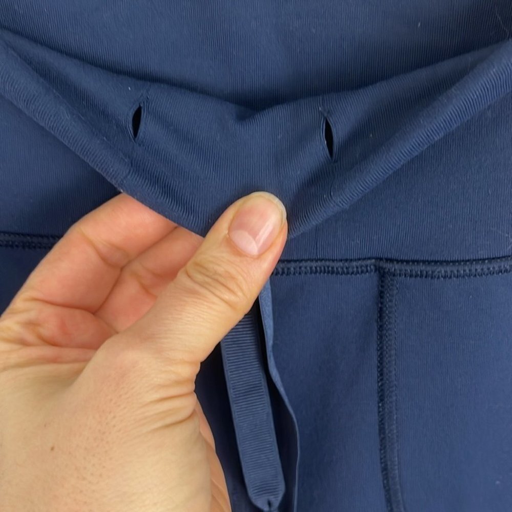 Lululemon Skinny Will Pant in Navy - Picture 6 of 11